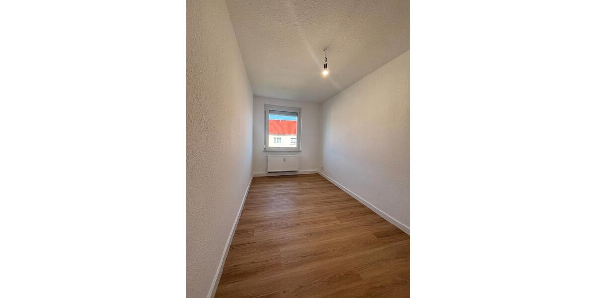Etagenwohnung Heidenau - 3 Zimmer, 60 m&sup2;, 700&euro; | Angebot:26459470