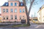 Charmante Etagenwohnung mit Tageslicht-Vollbad. EBK Übernahme möglich.