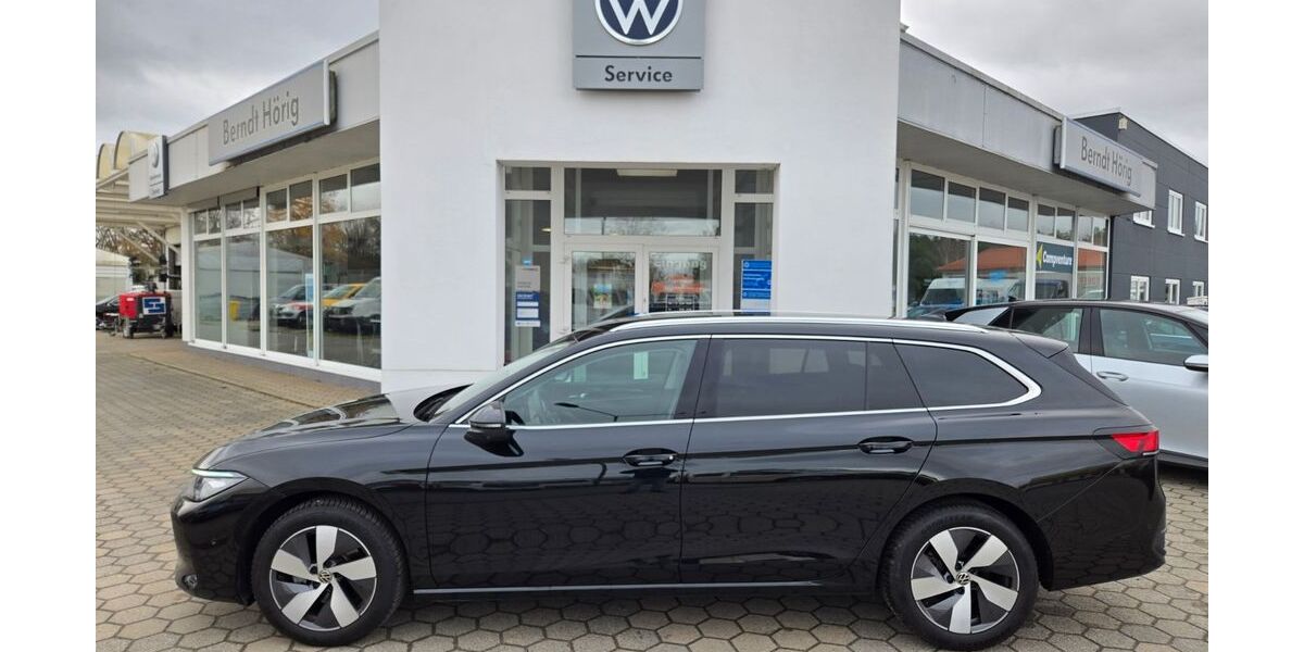 VW Passat Variant 23.650 km 33.990 &euro; Königsbrück 01936