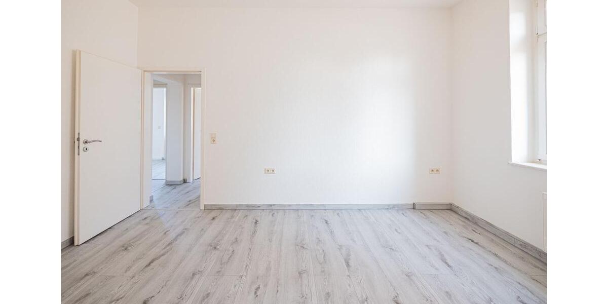 Etagenwohnung Dresden Klotzsche - 3 Zimmer, 75 m&sup2;, 1.100&euro; | Angebot:25181810