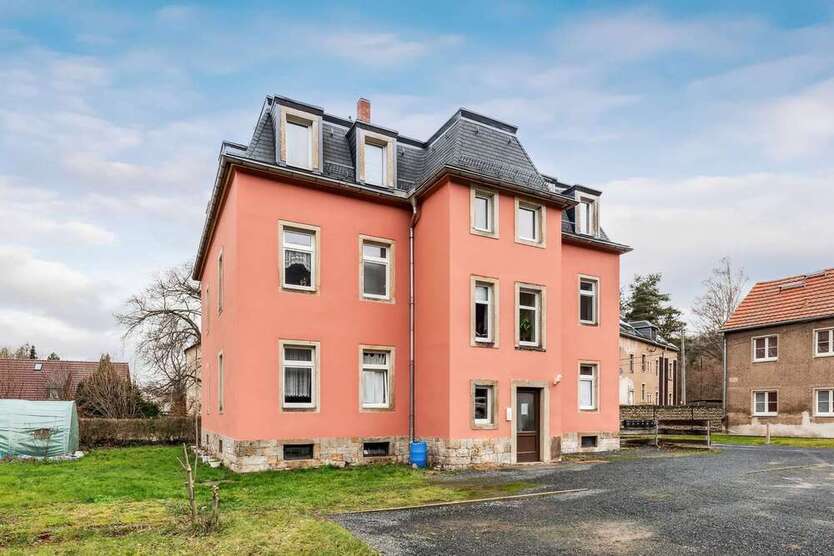 Haus zum Kaufen in Pirna 379.000 € 300 m²