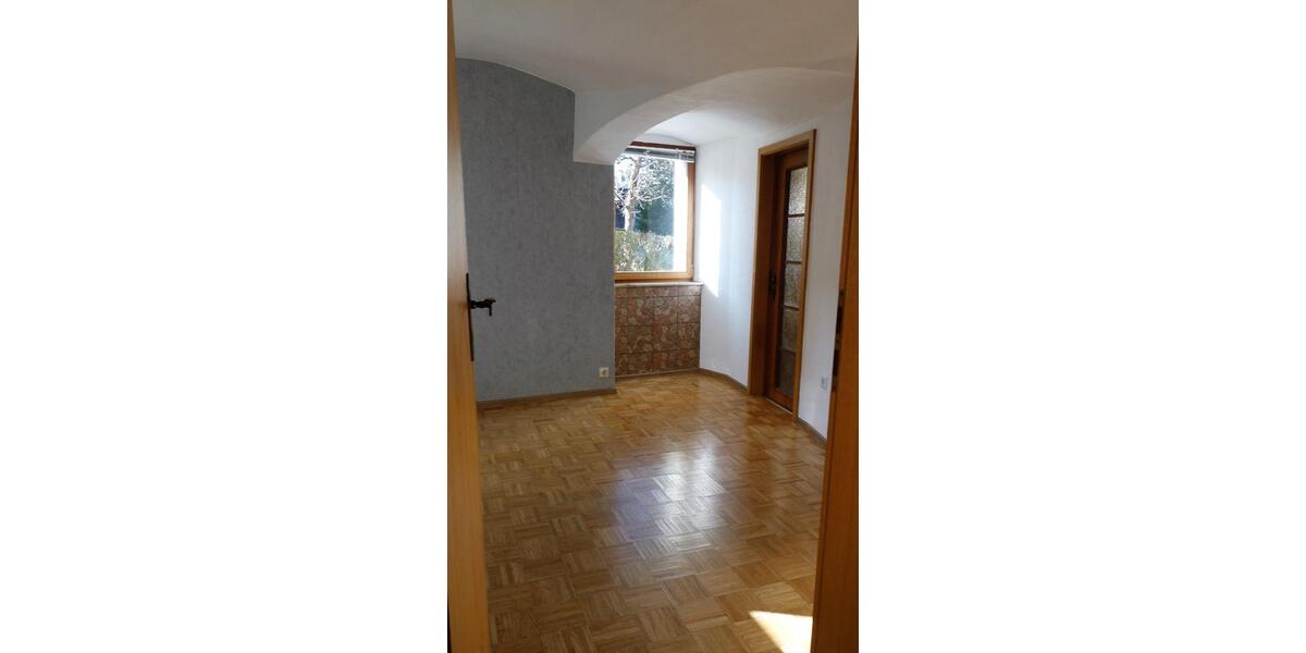 Etagenwohnung Großröhrsdorf - 1 Zimmer, 20 m&sup2;, 250&euro; | Angebot:26491962
