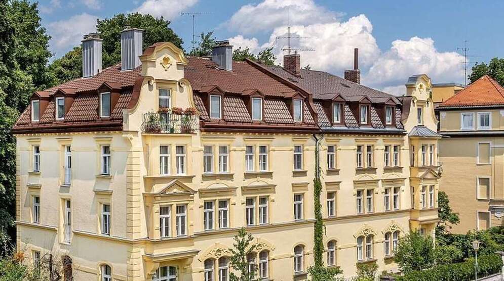 Haus zum Kaufen in Radeberg 928.000 € 593 m²