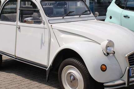 Citroen 2CV 105.000 km 11.900 &euro; Dresden 01157