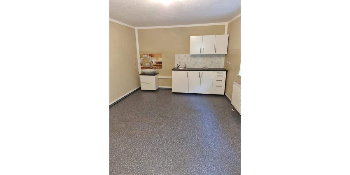 Gewerbeobjekt Radebeul - 2 Zimmer, 34 m&sup2;, 280&euro; | Angebot:25709136