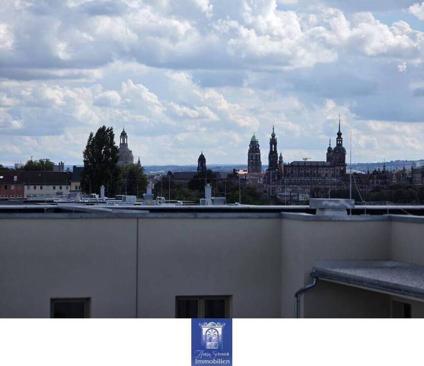Dem Himmel sehr nah...Wunderschönes Wohnen mit Dachterrasse! Herrlichem Blick über die Stadt!