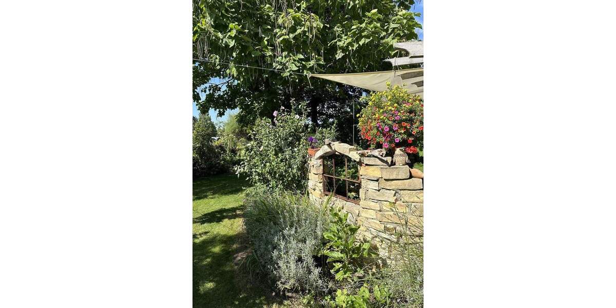 Einfamilienhaus Radebeul - 8 Zimmer, 180 m&sup2;, 520.000&euro; | Angebot:25815561