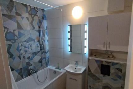 furnished 4 room apartment Möbilierte 4-R-Whg mit Balkon und EBK