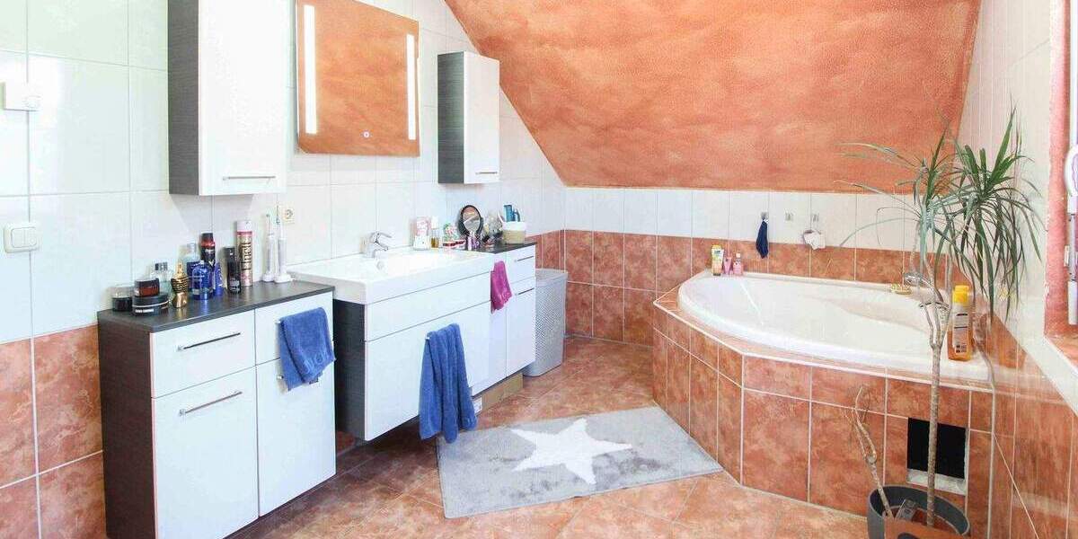 Einfamilienhaus Radeburg - 5 Zimmer, 180 m&sup2;, 549.000&euro; | Angebot:25819862