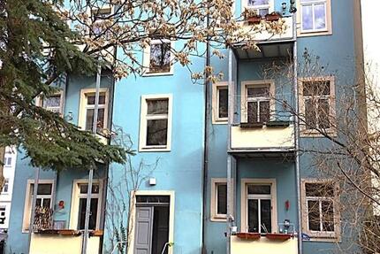 Zuhause fühlen: individuelle 3-Zimmer-Altbau-Wohnung zimmer