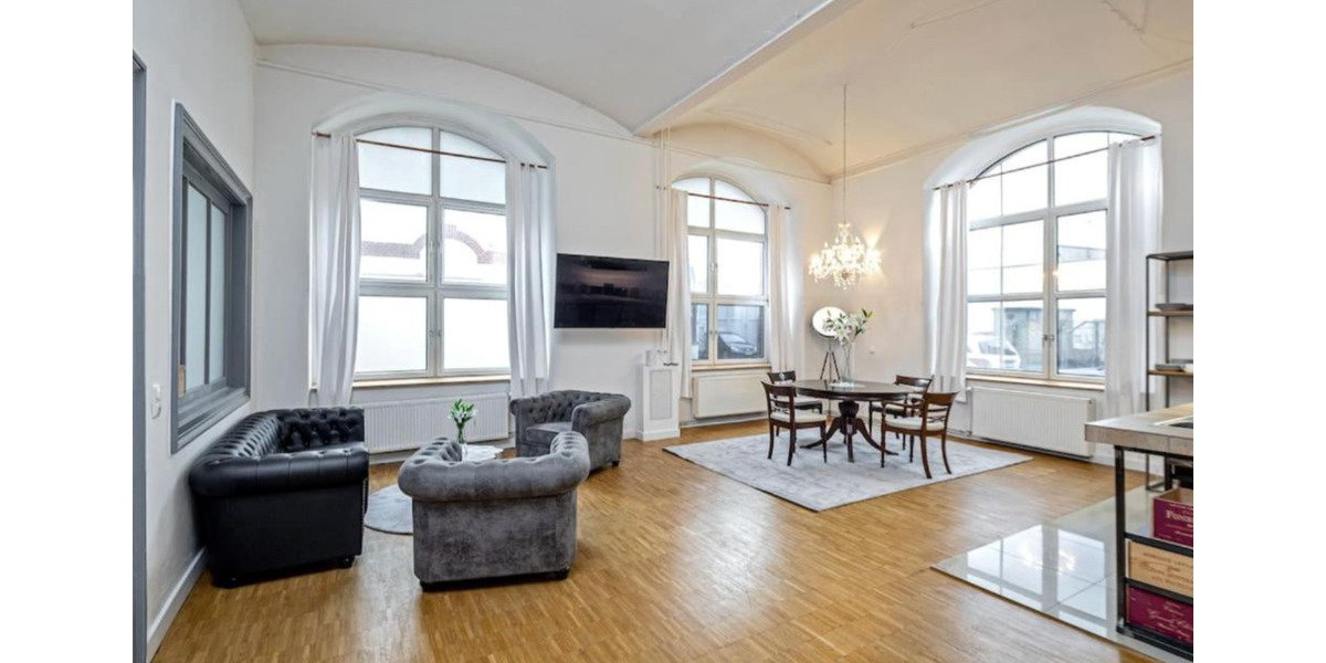 Einzigartiges Loft mit 4,5m Deckenhöhe + separatem Atelier 3 zimmer