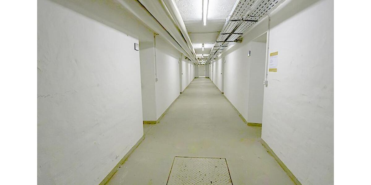 Gewerbeobjekt Dresden Klotzsche - 8&euro; | Angebot:26243229