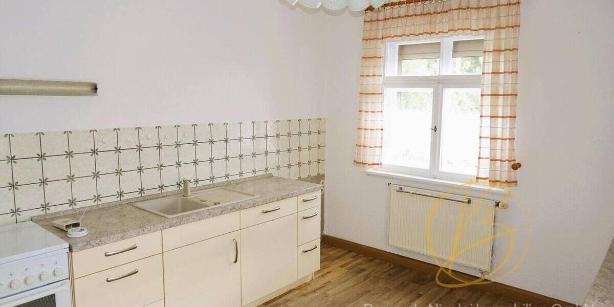Mehrfamilienhaus, Wohnhaus Großröhrsdorf - 8 Zimmer, 180 m&sup2;, 342.000&euro; | Angebot:26825991
