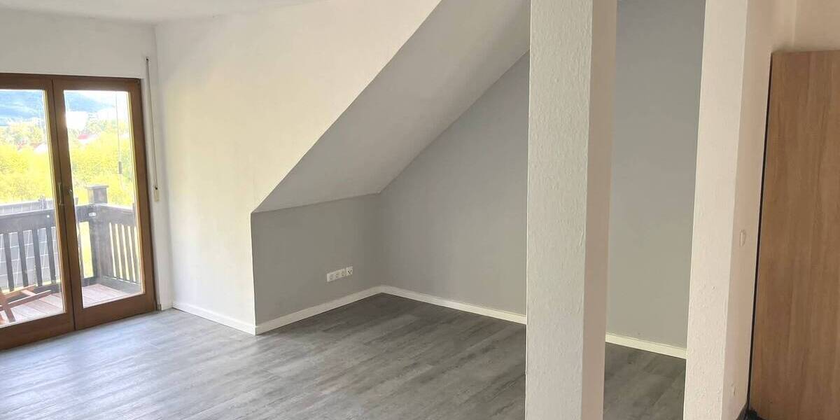 Reihenmittelhaus Freital Wurgwitz - 9 Zimmer, 190 m&sup2;, 440.000&euro; | Angebot:24113677