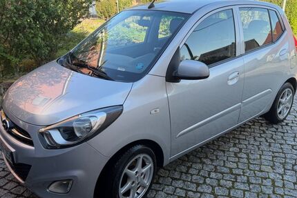 Hyundai i10 159.939 km 2.699 &euro; Klipphausen 01665