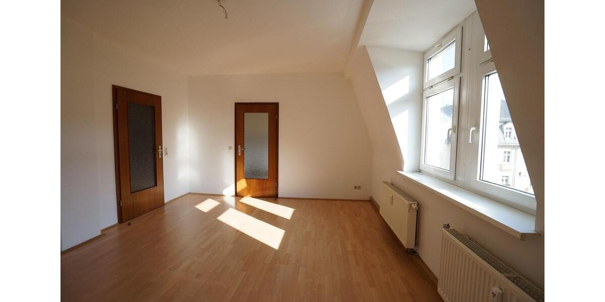 Dachgeschoßwohnung Dresden Pieschen - 2 Zimmer, 54 m&sup2;, 539&euro; | Angebot:25753387