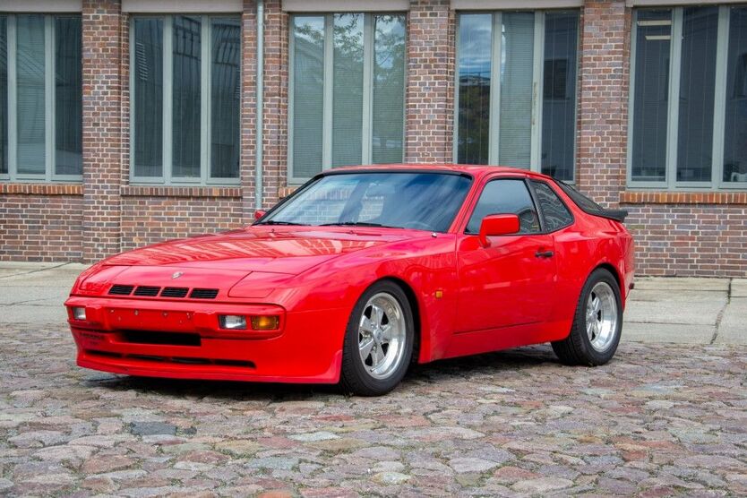 Porsche 944 86.200 km 19.500 € Dresden 01099