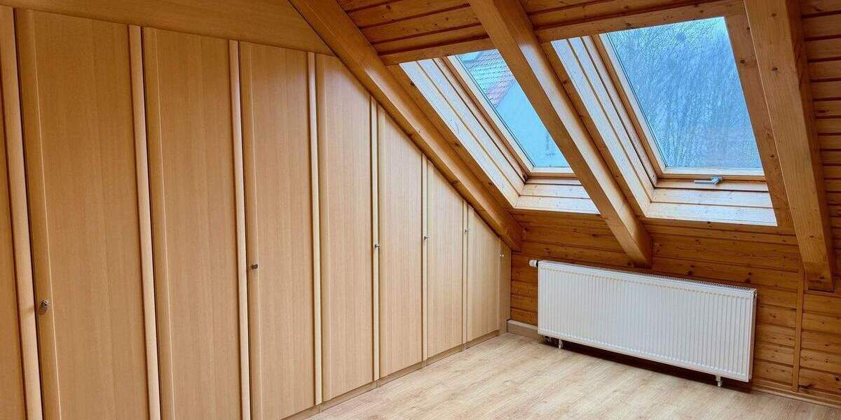 Einfamilienhaus Dresden Klotzsche - 9 Zimmer, 170 m&sup2;, 749.000&euro; | Angebot:25779624