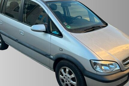Opel Zafira 177.000 km 2.999 &euro; Dresden 01139