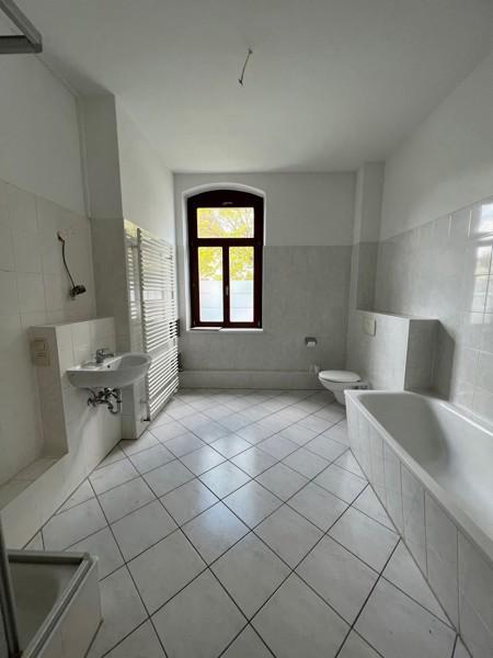 Großzügige 3-Raum-Wohnung mit Gäste-WC in ruhige Lage! zimmer