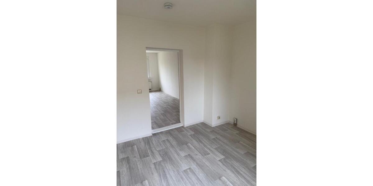 Etagenwohnung Wilsdruff - 2 Zimmer, 48 m&sup2;, 286&euro; | Angebot:25327303
