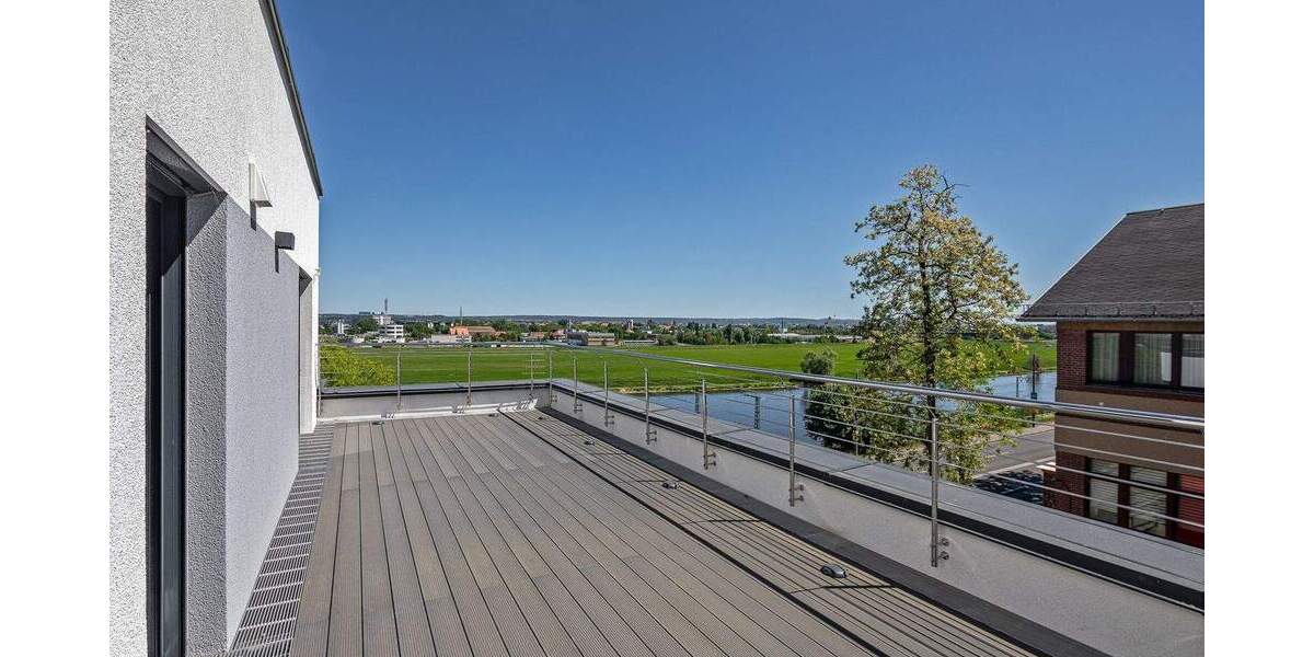 Luxuriöser Erstbezug mit freiem Elbblick in Dresden 2 zimmer
