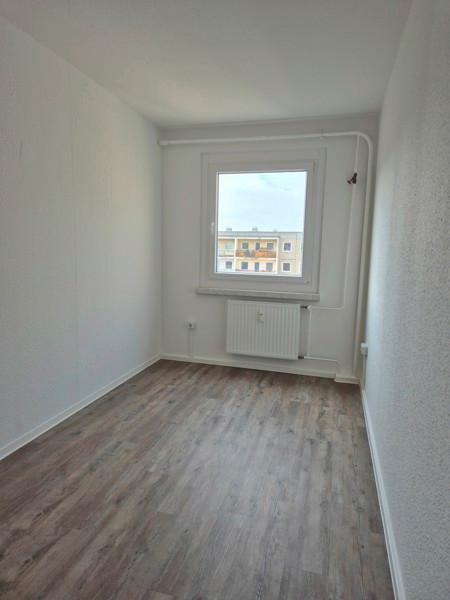 3 Zimmer Wohnung mit Balkon und Weitblick! zimmer