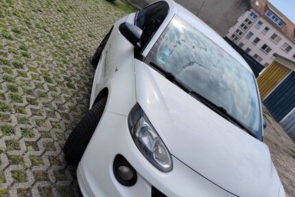 Opel Adam 131.990 km 5.700 &euro; Meißen 01662