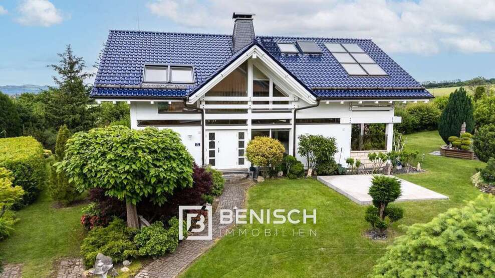 Haus zum Kaufen in Bannewitz 980.000 € 297.8 m²