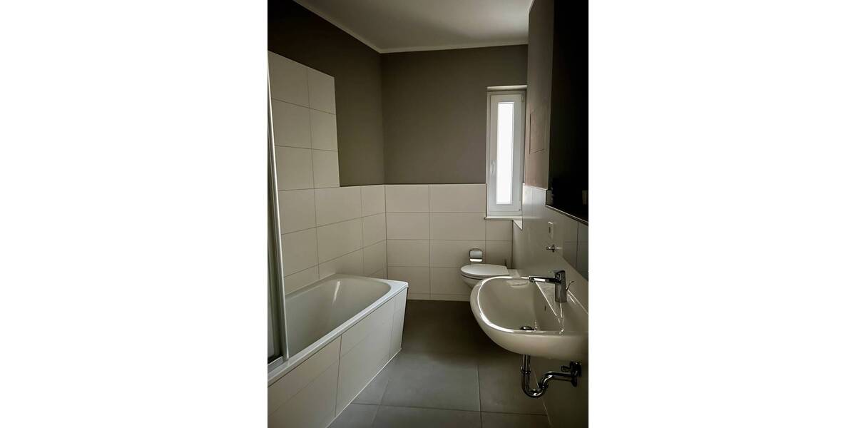 Etagenwohnung Dresden Gruna - 3 Zimmer, 80 m&sup2;, 1.100&euro; | Angebot:26930415