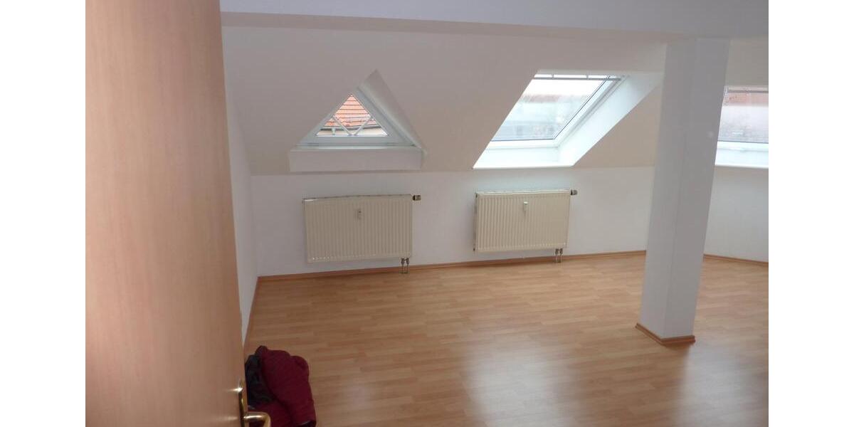 Dachgeschoßwohnung Dresden Pieschen - 3 Zimmer, 83 m&sup2;, 290.000&euro; | Angebot:26876278
