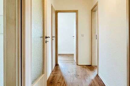 Wohnung Freital - 3 Zimmer, 63 m&sup2;, 464&euro; | Angebot:27210958