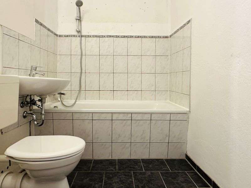 Etagenwohnung Freital Potschappel - 1 Zimmer, 33 m&sup2;, 225&euro; | Angebot:26953783