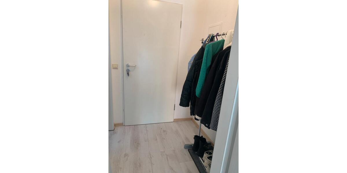 Etagenwohnung Pirna - 1 Zimmer, 20 m&sup2;, 285&euro; | Angebot:26350223