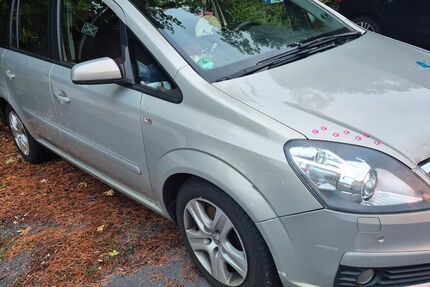 Opel Zafira 270.000 km 2.600 &euro; Radeberg 01454