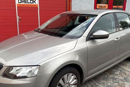 Skoda Octavia 152.796 km 6.999 € Freiberg 09599