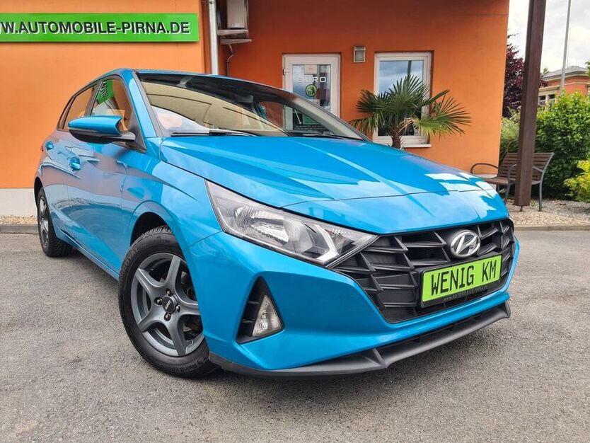 i20