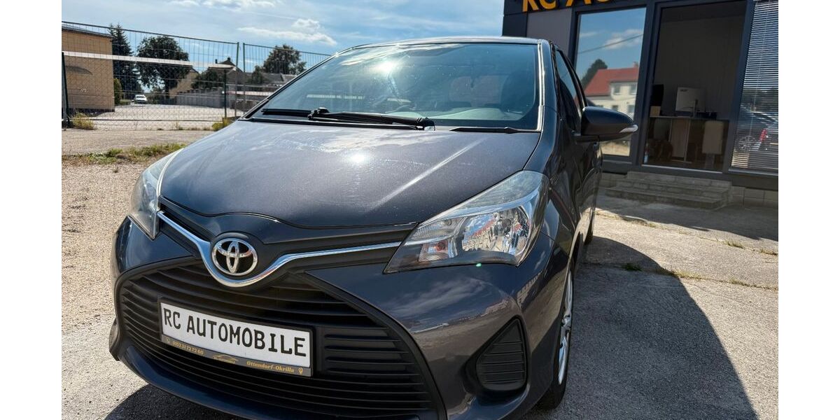 Toyota Yaris 62.000 km 8.900 &euro; Ottendorf- Okrilla 01458