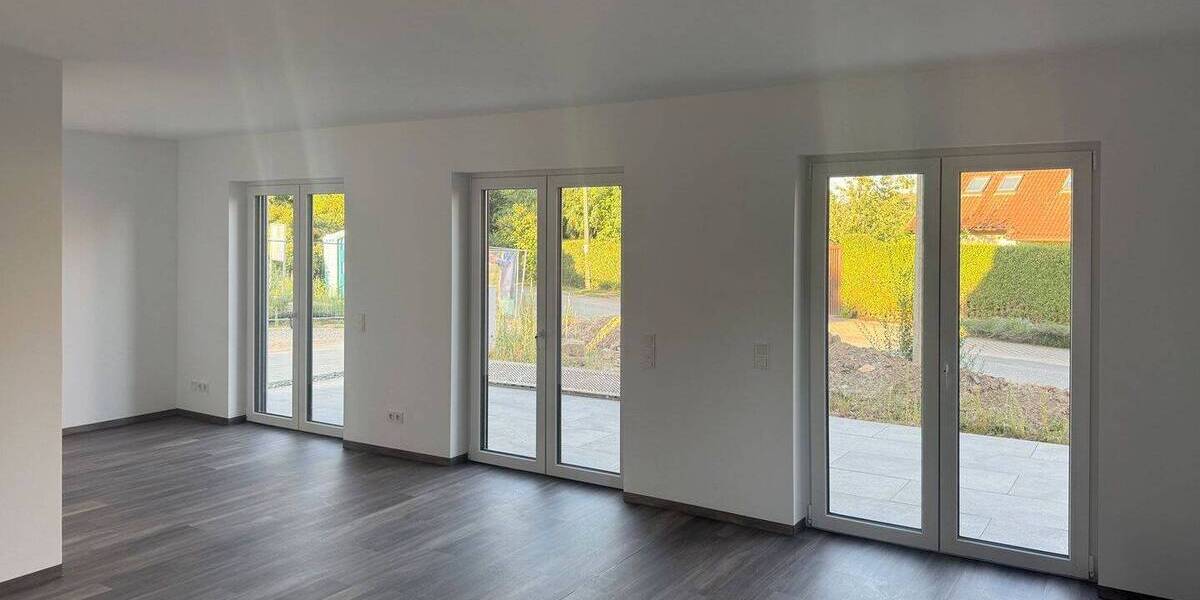 Doppelhaushälfte Klipphausen Hühndorf - 4 Zimmer, 132 m&sup2;, 1.950&euro; | Angebot:26513810
