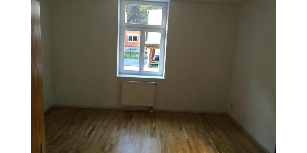 Erdgeschoßwohnung Glashütte - 4 Zimmer, 118 m&sup2;, 770&euro; | Angebot:26381417