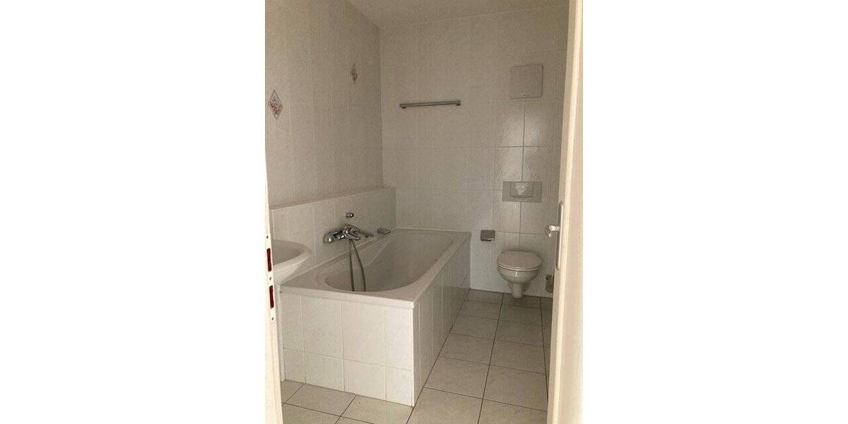 Etagenwohnung Dresden Bühlau/Weißer Hirsch - 3 Zimmer, 140 m&sup2;, 1.790&euro; | Angebot:25707803