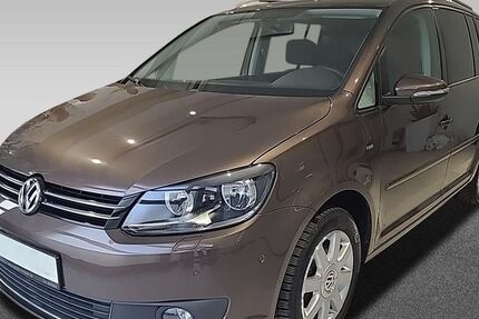VW Touran 156.977 km 8.370 &euro; Dresden 01067