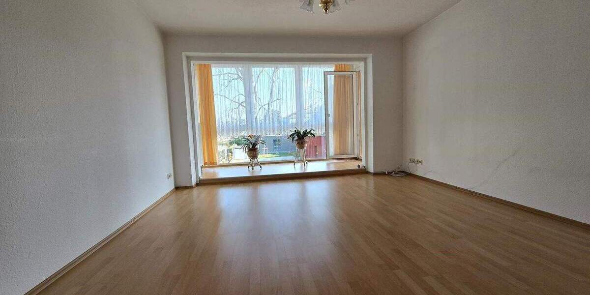 Etagenwohnung Dresden Leuben - 3 Zimmer, 73 m&sup2;, 734&euro; | Angebot:25834712