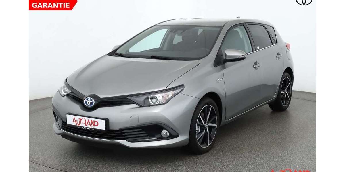Toyota Auris 49.951 km 16.990 &euro; Dresden 01239