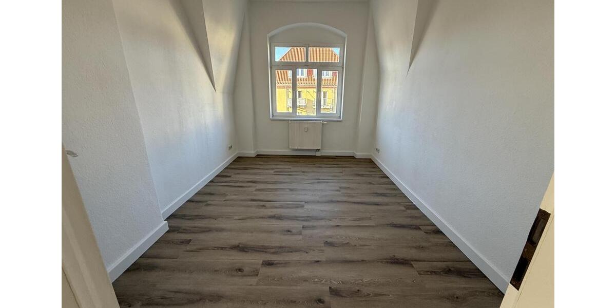 Dachgeschoßwohnung Dresden Cotta - 3 Zimmer, 70 m&sup2;, 850&euro; | Angebot:26662733