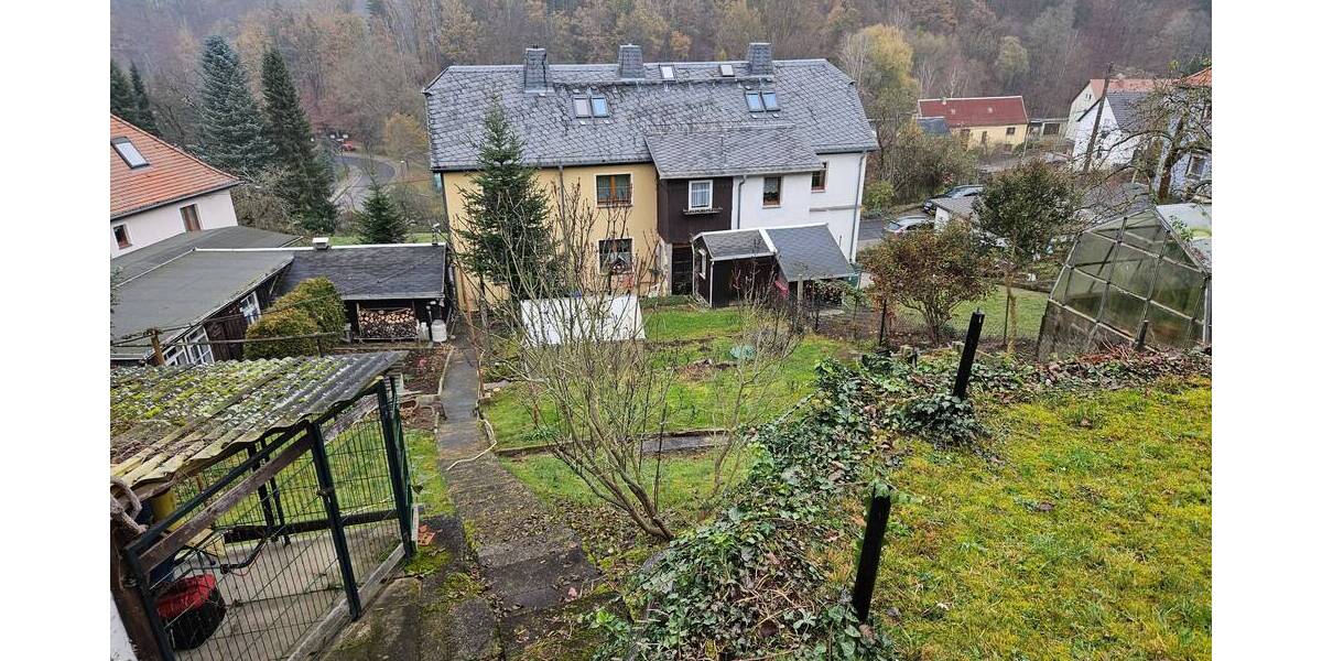 Doppelhaushälfte Dorfhain - 1 Zimmer, 131 m&sup2;, 150.000&euro; | Angebot:25701727