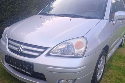 Suzuki Liana