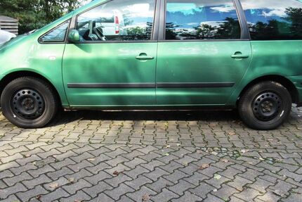 VW Sharan 295.000 km 1.750 € Gröbern bei Meissen 01689