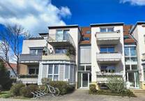 helle 3 Zimmerwohnung am südlichen Stadtrand von Dresden mit Balkon inkl. Tiefgaragenstellplatz.