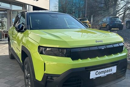 Jeep Compass 2.757 km 43.990 &euro; Dresden 01109